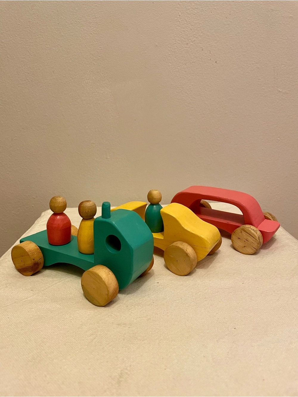 Montessori Wooden Vehicle Set Cars Trucks Peg Dolls Waldorf Open Ended Toy EUC